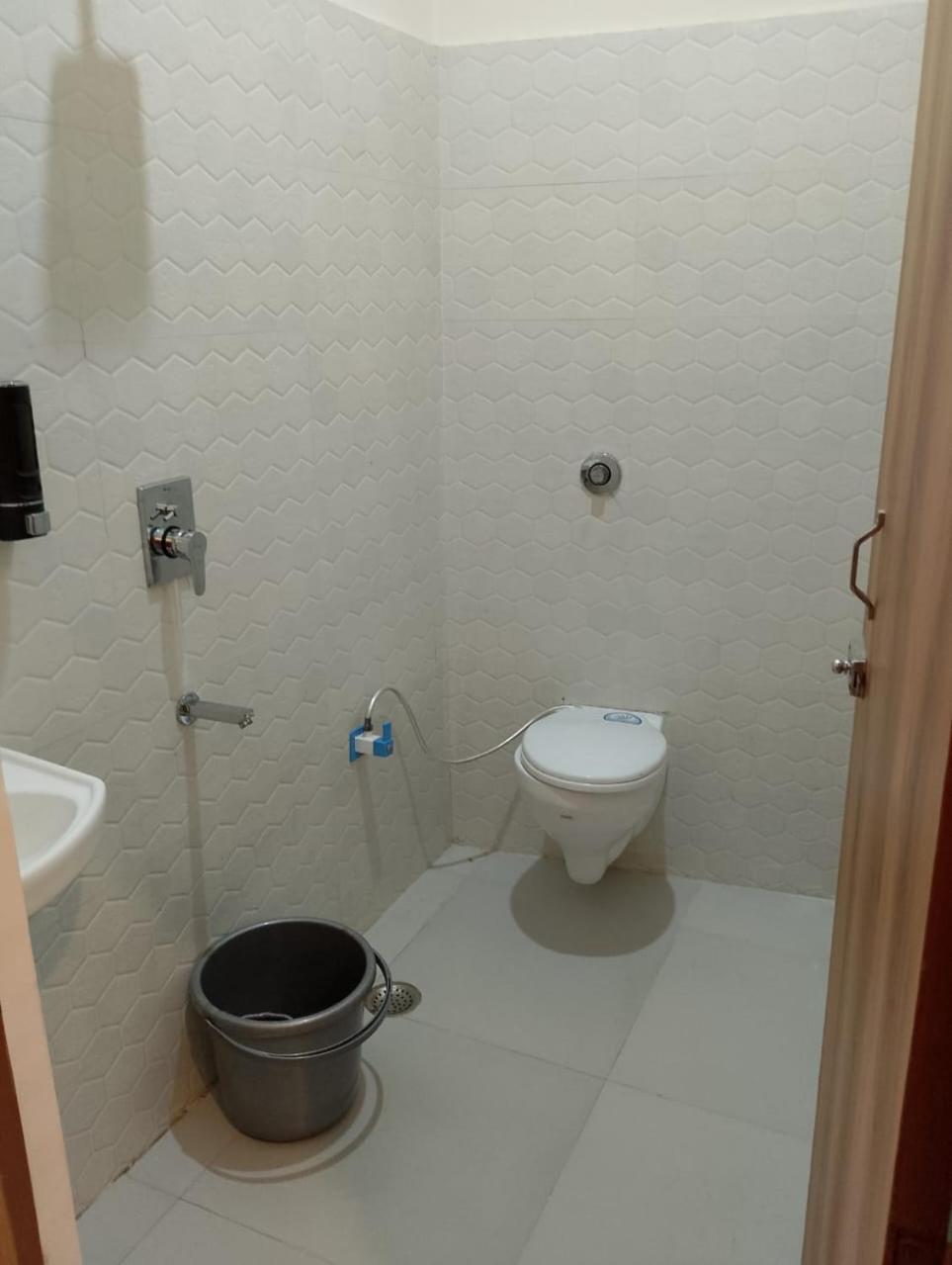 Hotel Lr Delite Inn Mathura Bagian luar foto